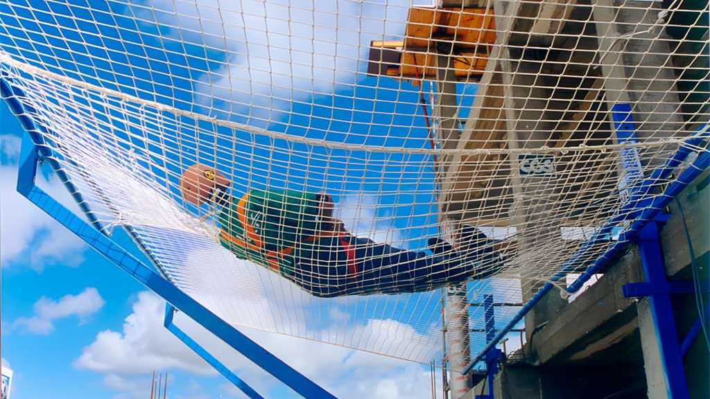 Sécurisation des façades à Paris : les filets de protection